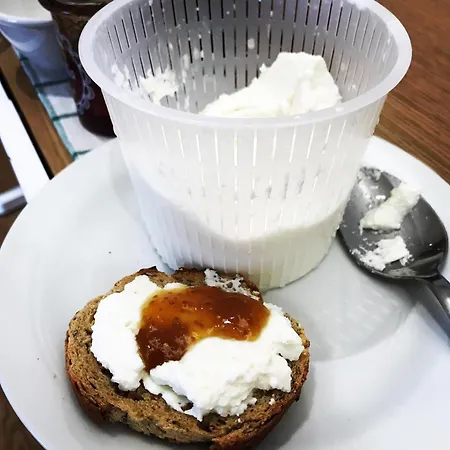 Kalamonjo Suite&rooms 4*